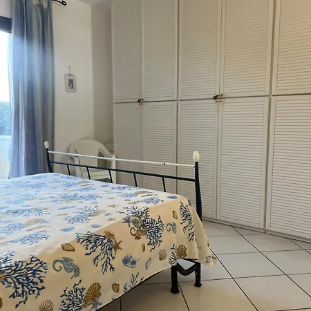 Free Parking Pool With A Sea View