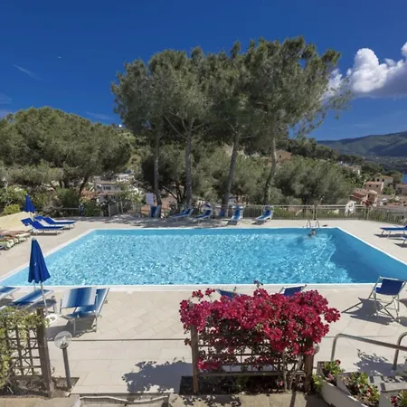 Free Parking Pool With A Sea View
